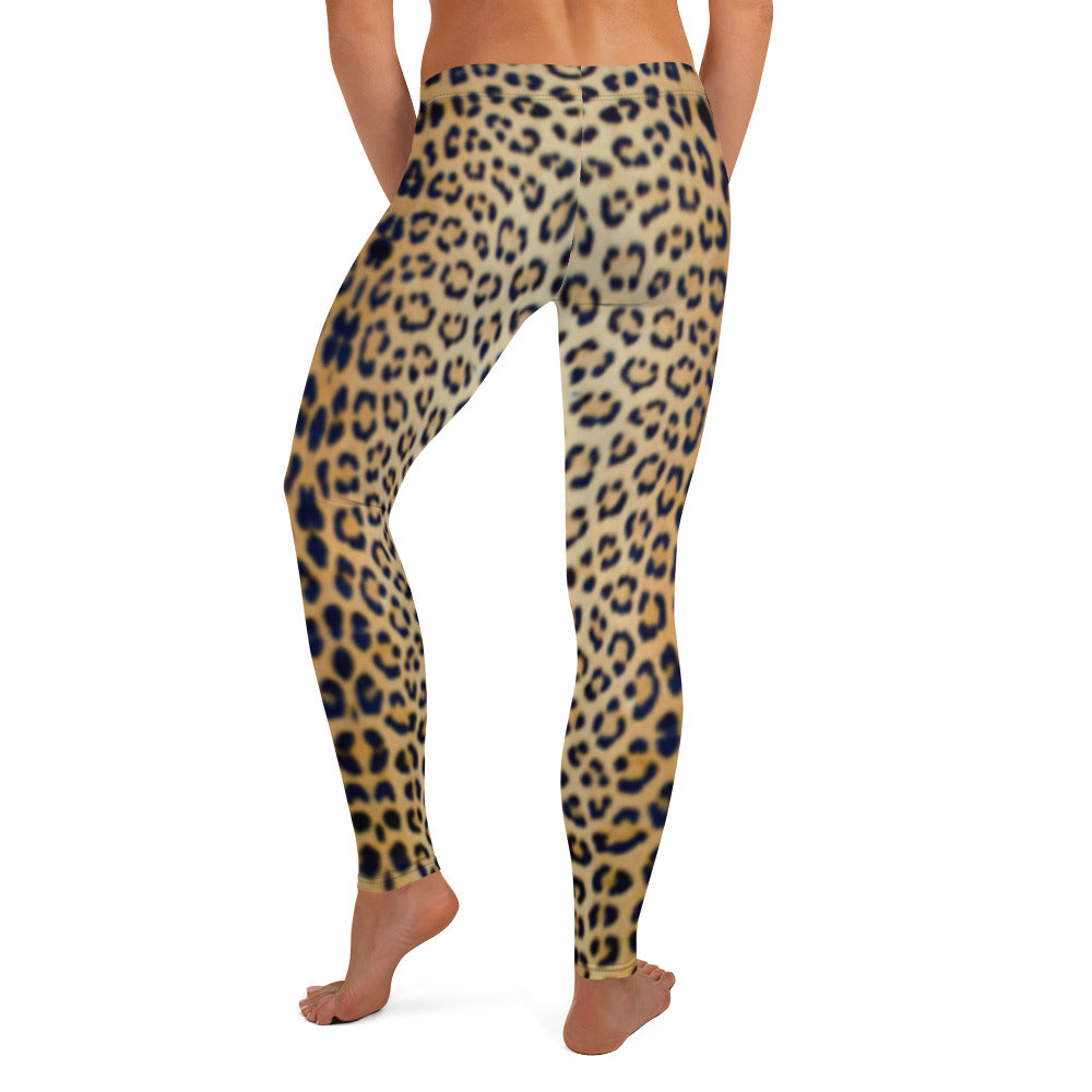 Women Set Leggings in Leopard